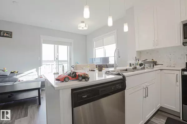 Edmonton, AB T6X 1Y7,#426 812 WELSH DR SW
