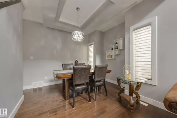 Edmonton, AB T5Y 3S5,16768 61 ST NW