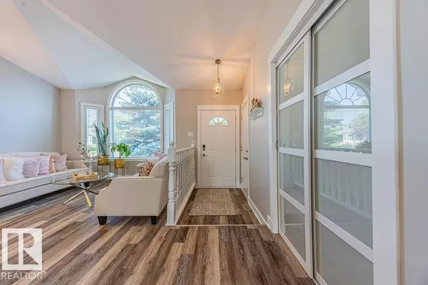 Sherwood Park, AB T8A 5M6,2 HIGHLAND CR