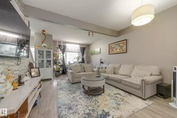 Edmonton, AB T5T 6Z4,#35 8209 217 ST NW