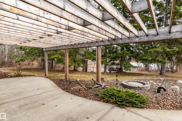 Rural Strathcona County, AB T8G 1E2,#26 21357 WYE RD