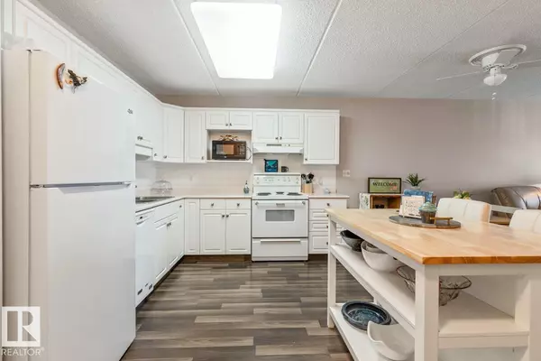 Leduc, AB T9E 6R7,#202 4906 47 AV