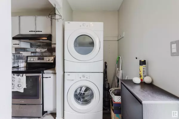 Edmonton, AB T6G 0M6,11452 39 AV NW