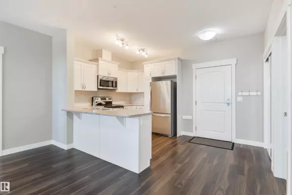 Spruce Grove, AB T7X 0G4,#206 511 QUEEN ST