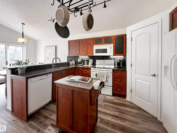 St. Albert, AB T8N 7B8,68 NEWMARKET WY