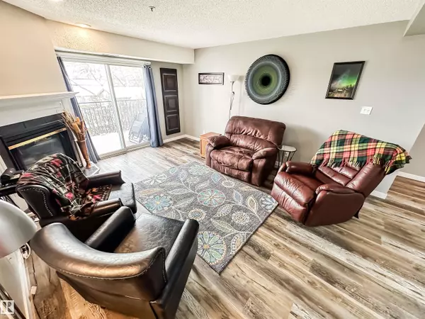 Edmonton, AB T6E 3V9,#303 9131 99 ST NW