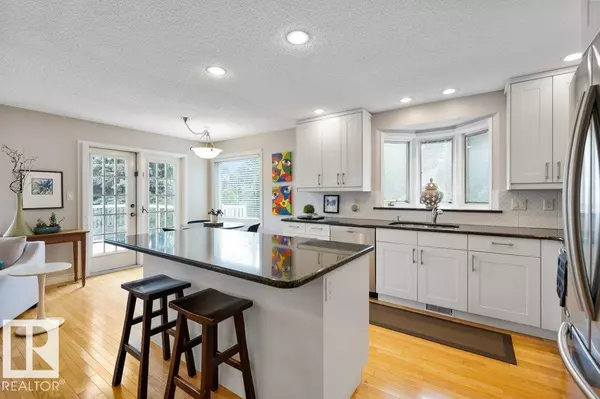 St. Albert, AB T8N 5J2,42 IRONWOOD DR
