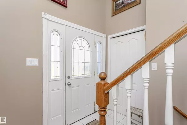 Tofield, AB T0B 4J0,8 LAFOND DR