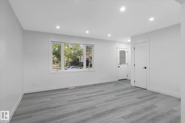 Edmonton, AB T5L 4E6,13043 SHERBROOKE AV NW