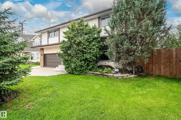Edmonton, AB T6J 5C7,11103 21 AV NW