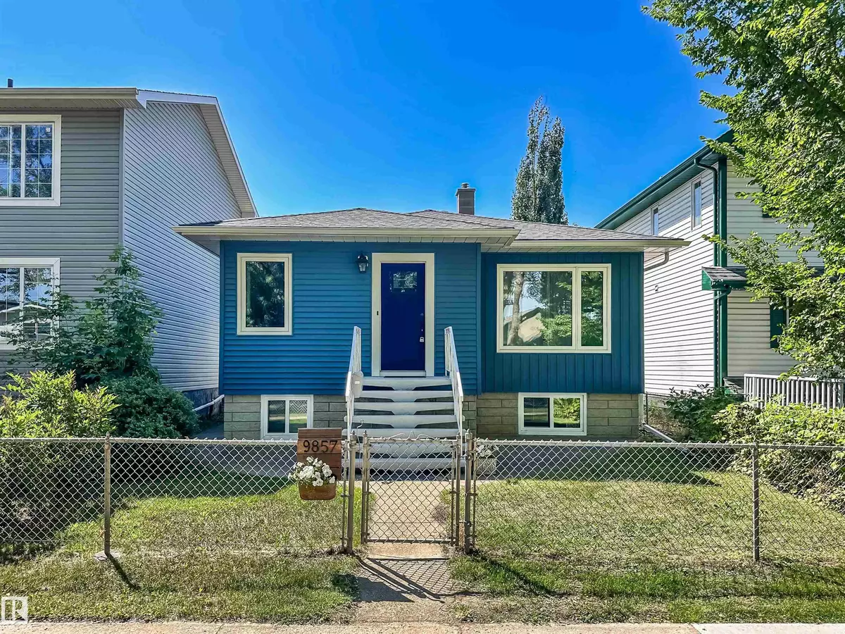 Edmonton, AB T6E 1G1,9857 74 AV NW