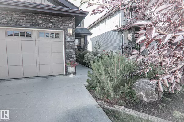 Edmonton, AB T5T 6L3,3619 GOODRIDGE CR NW