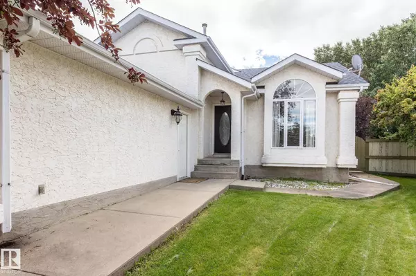 1175 POTTER GREENS DR NW, Edmonton, AB T5T 5Y6