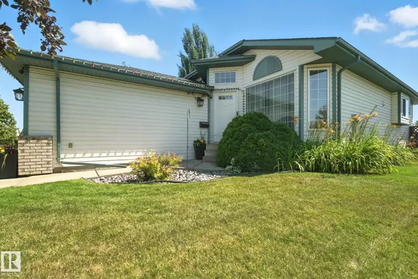 St. Albert, AB T8N 6C8,42 DUNDAS PL