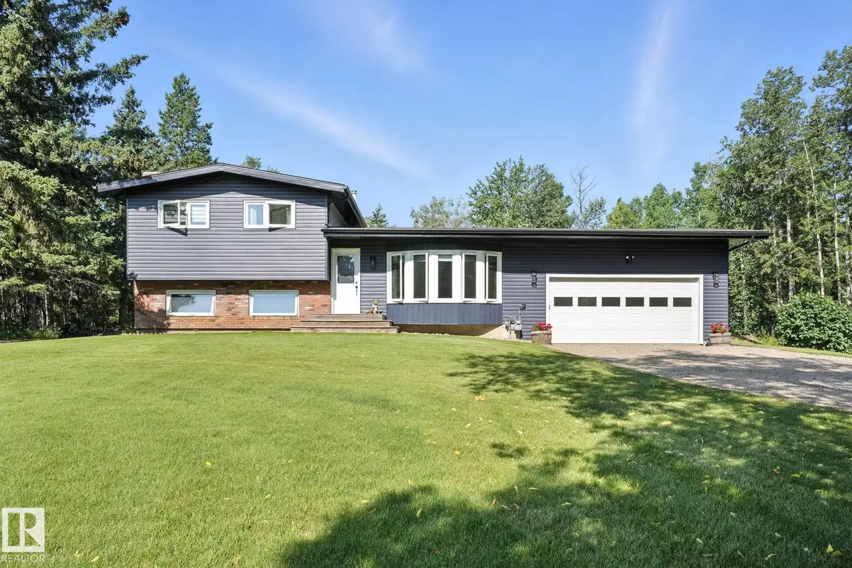 Rural Parkland County, AB T7Y 1B6,4 26112 Township Road 511 NW