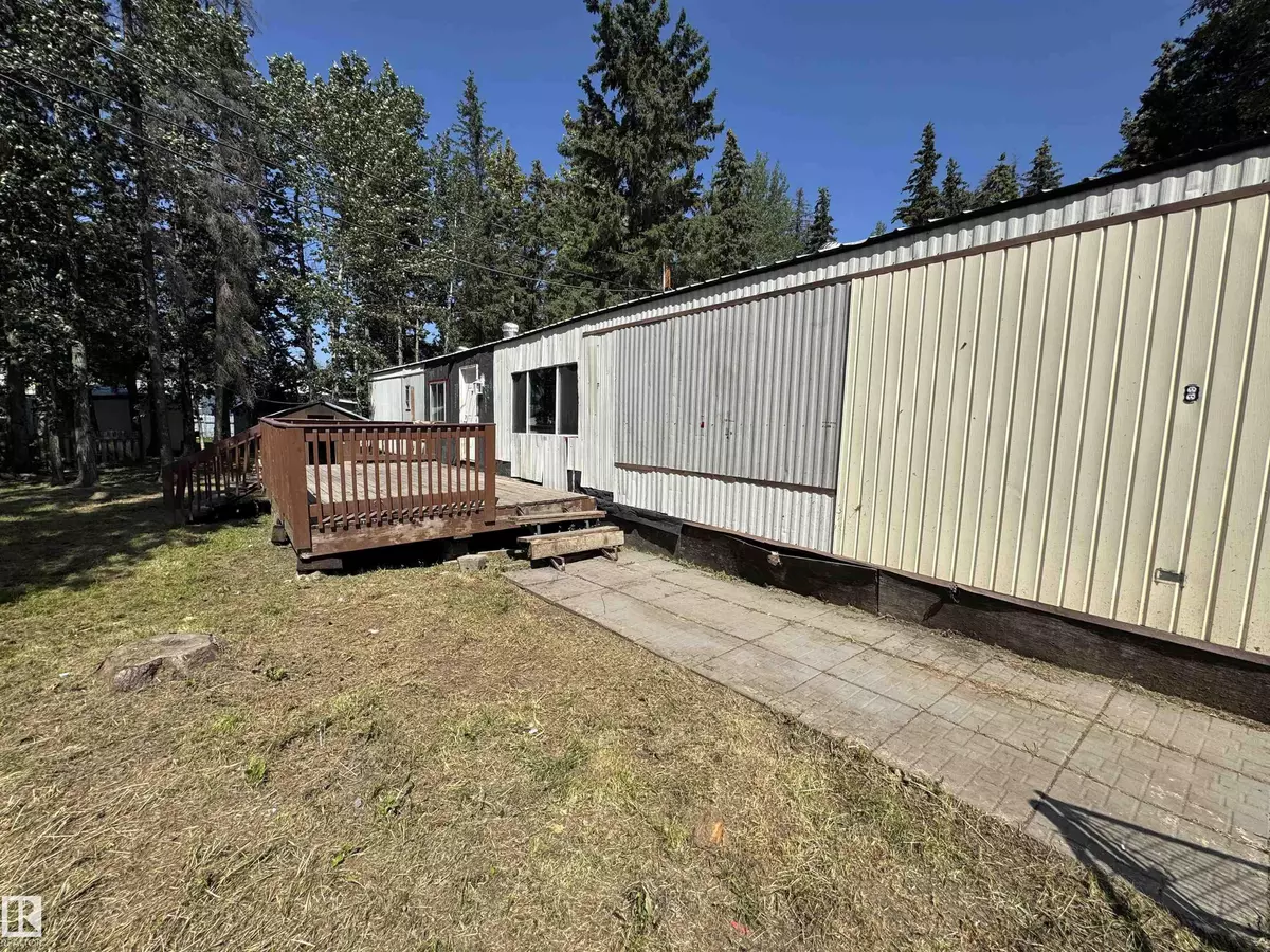 Drayton Valley, AB T7A 1M6,60 Greenwood MHP (5002 56ave)