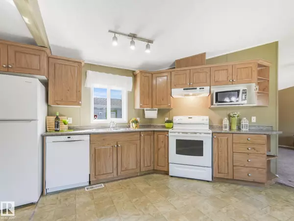 Leduc, AB T9E 8R2,1174 Aspen DR W NE
