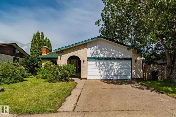 3225 108 ST NW, Edmonton, AB T6J 3C9