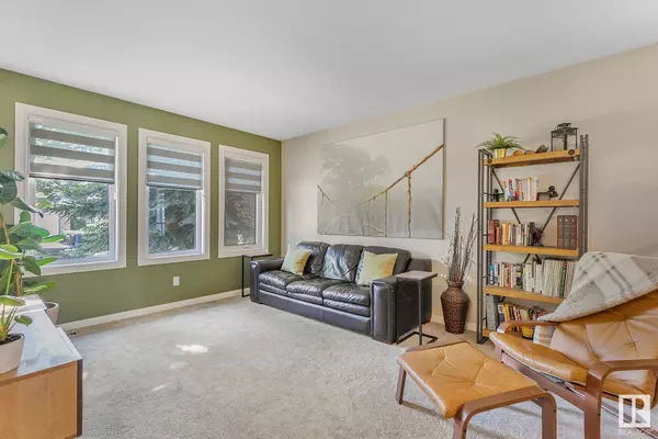 Edmonton, AB T5Z 2S1,15808 76 ST NW
