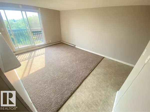 Edmonton, AB T5P 2S1,#424 10616 156 ST NW