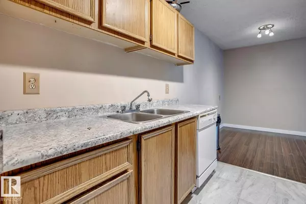 Edmonton, AB T5B 4S4,#302 11115 74 ST NW