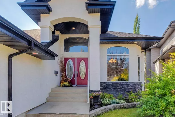 Edmonton, AB T6W 1P7,1832 BOWMAN PT SW