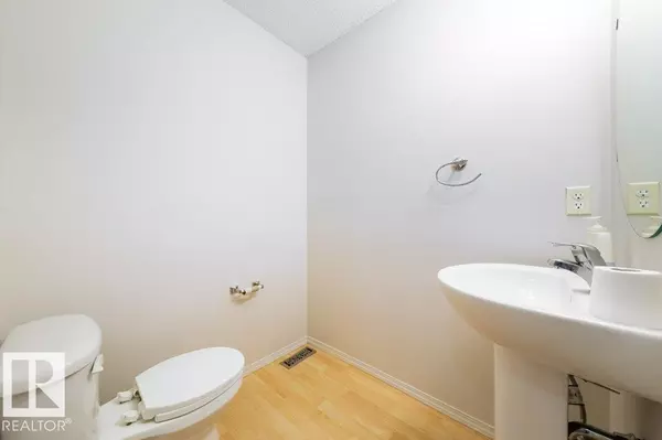 Edmonton, AB T6X 1X6,1677 Melrose Place SW SW