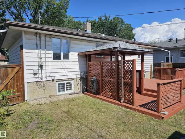 Edmonton, AB T5M 3E1,13215 116 AV NW