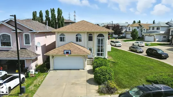 3451 29 ST NW NW, Edmonton, AB T6T 1Y7