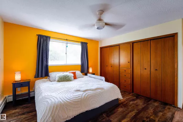 Edmonton, AB T6E 1A2,10725 72 AV NW