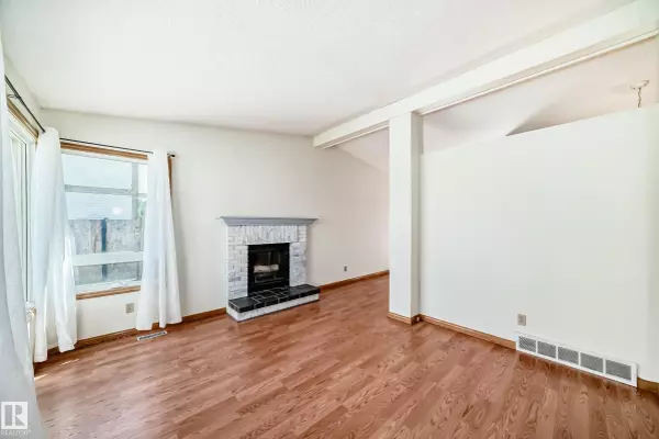 Spruce Grove, AB T7X 1K6,9 WELLINGTON CR