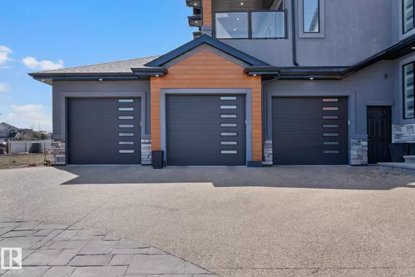 Edmonton, AB T5Y 0P6,916 166 AV NE