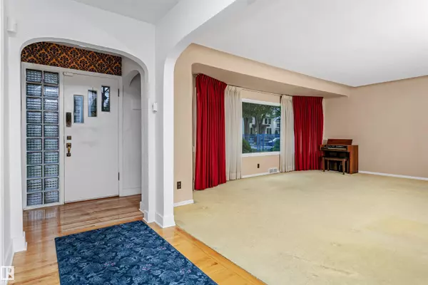 Edmonton, AB T5N 2B4,10525 134 ST NW