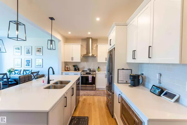 Edmonton, AB T6W 5G3,4875 KINNEY RD SW