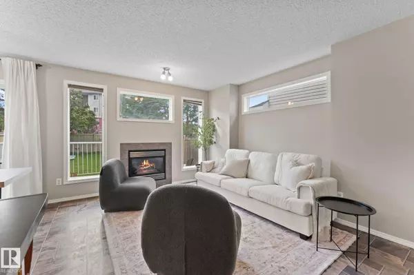 Edmonton, AB T6X 0A4,7831 8 AV SW