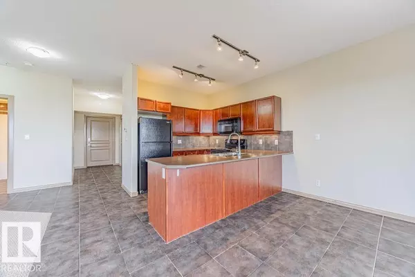 Sherwood Park, AB T8H 0H8,#404 501 Palisades WY