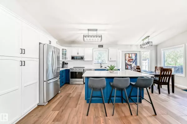 Sherwood Park, AB T8H 2B4,66 CATALINA DR