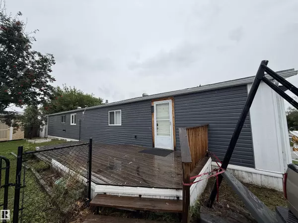 Rural Parkland County, AB T7X 3R2,812 53222 RGE RD 272