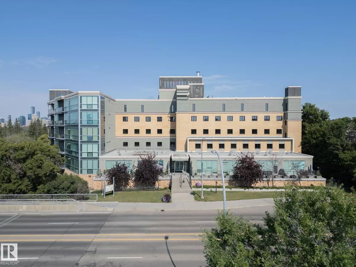 Edmonton, AB T6C 0Z6,#306 9316 82 AV NW NW