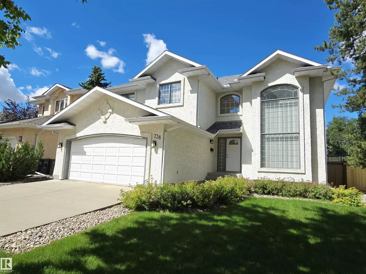 Edmonton, AB T6R 2J3,738 Burton CR NW