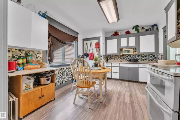 Edmonton, AB T5G 1Y3,11725 97 ST NW