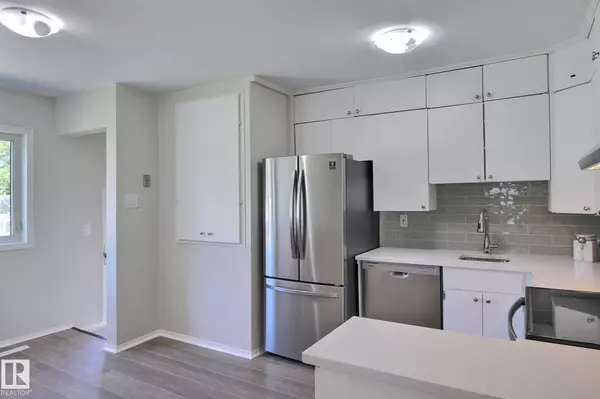 Edmonton, AB T5B 1L7,11512 67 ST NW