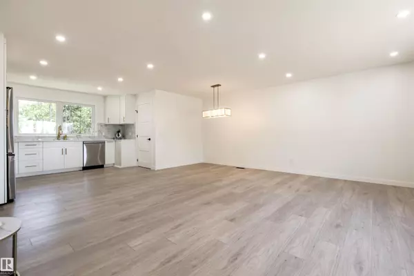 St. Albert, AB T8N 0Y9,19 GRENFELL AV