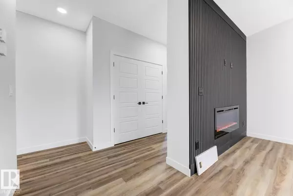 Spruce Grove, AB T7X 4S2,3 EMERSON LD