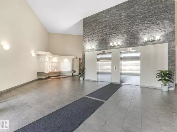 Edmonton, AB T6M 0A5,#204 5340 199 ST NW