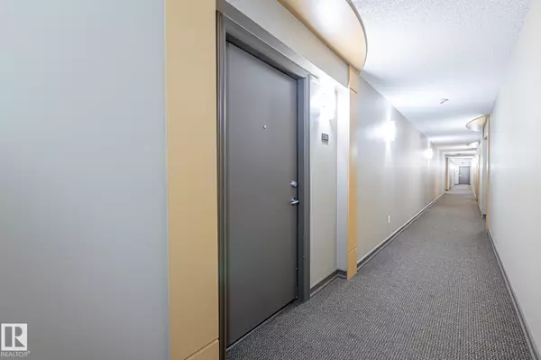 Edmonton, AB T6T 0G5,#208 2204 44 AV NW