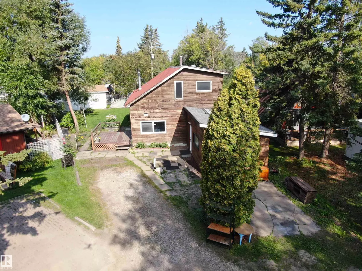 Rural Lac Ste. Anne County, AB T0E 0A0,5912 49 AV