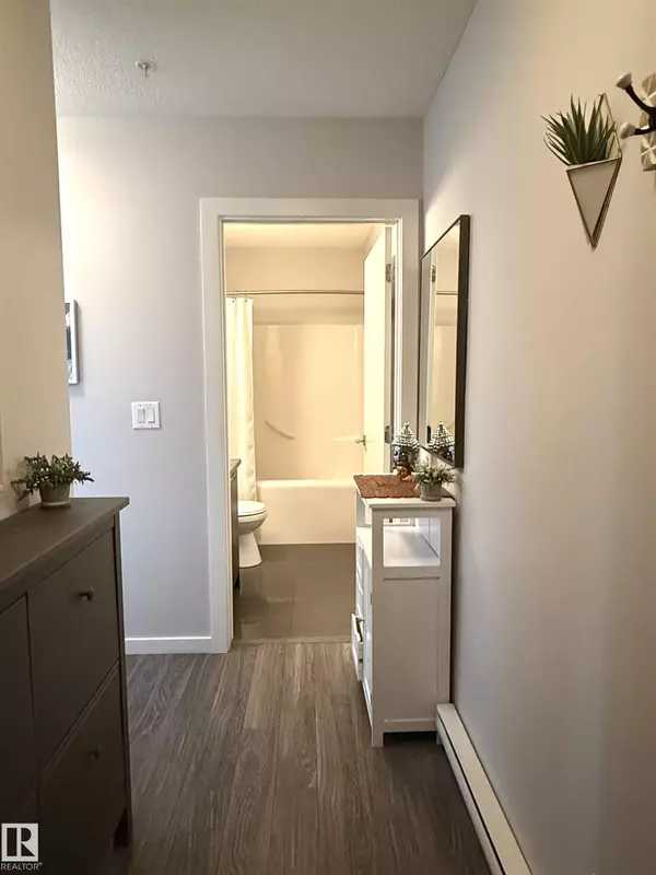 Spruce Grove, AB T7X 2A7,#217 610 Calahoo RD