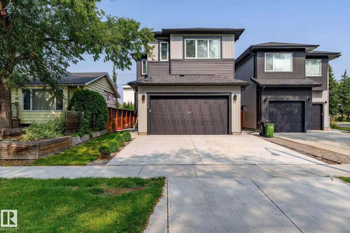 Edmonton, AB T6H 0V1,10906 54 AV NW