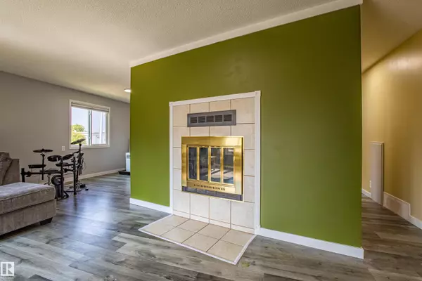 Redwater, AB T0A 2W0,5453 EASTVIEW CR